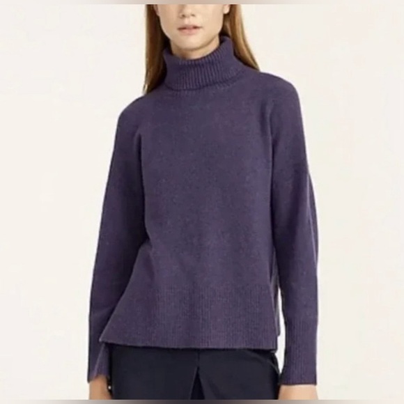J Crew Turtleneck Sweater in Supersoft Merino Alpaca Yarn - Picture 1 of 8